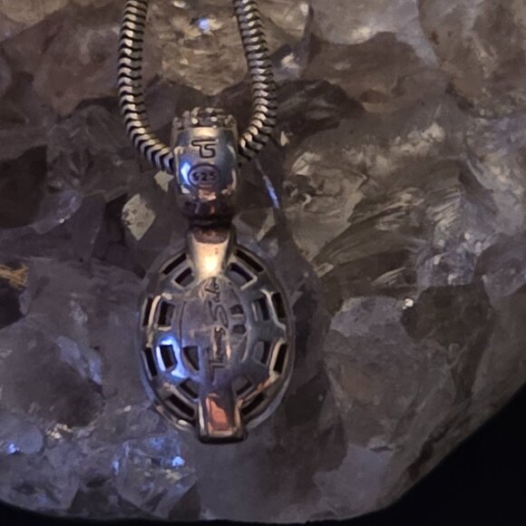 Thomas Sabo Sterling Silver Faceted Crystal Pendant Necklace - Picture 3 of 7